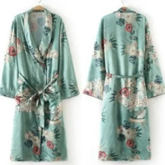 Kimono Floral Duster Coverup - Picture 9 of 10